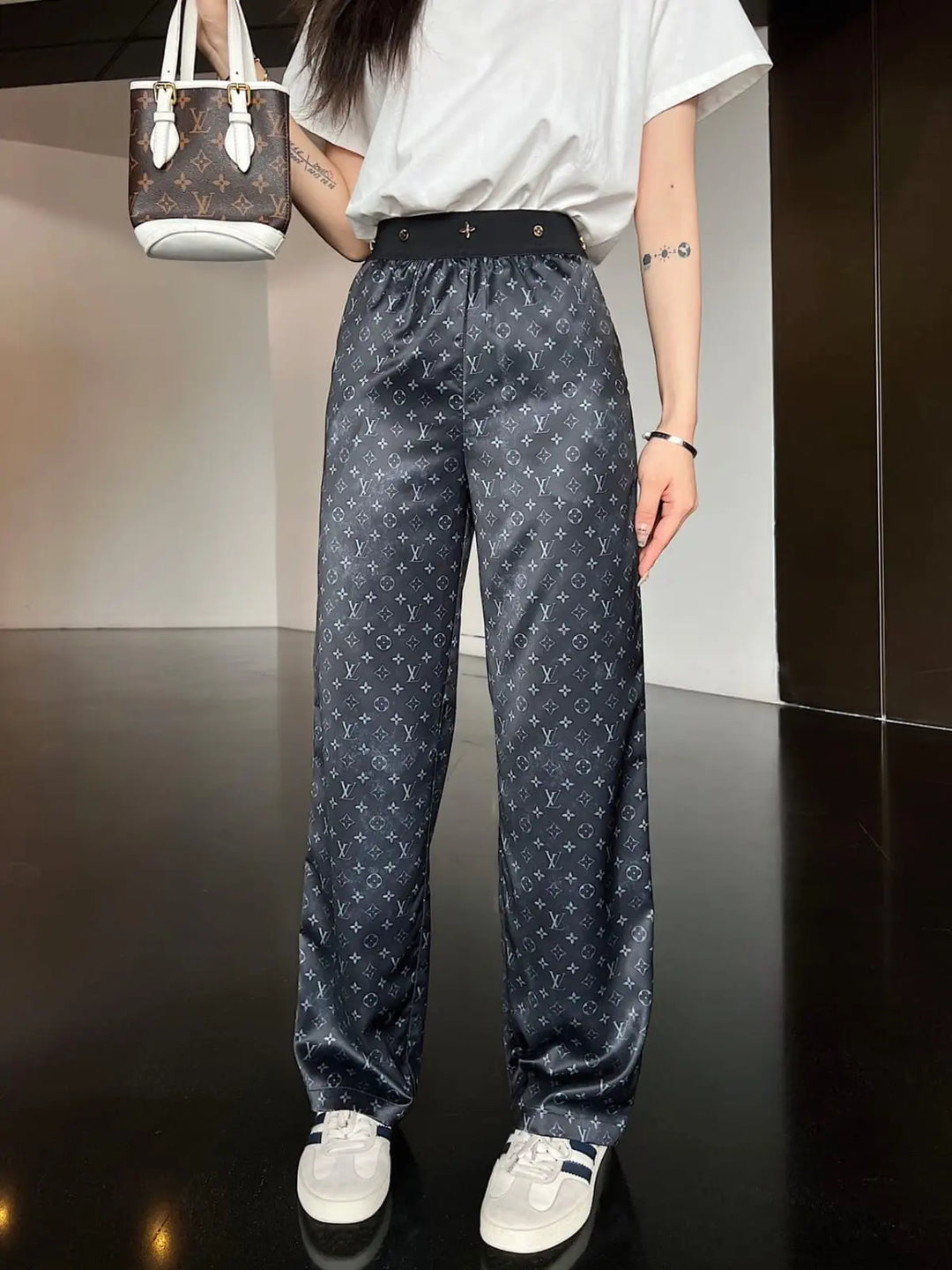 ladies pants & shorts Lilly Onlines