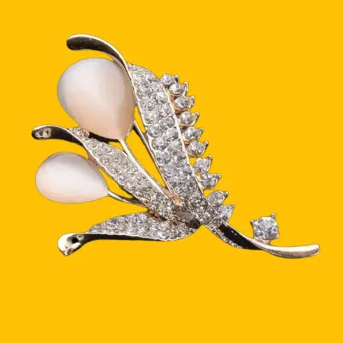 Ladies Jewelry  Brooches & Bracelets