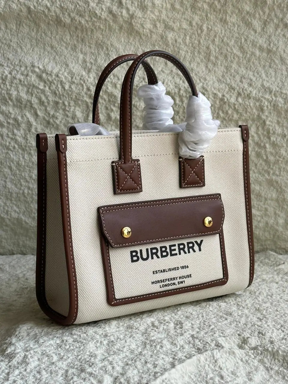 Burburry bag Lilly Onlines