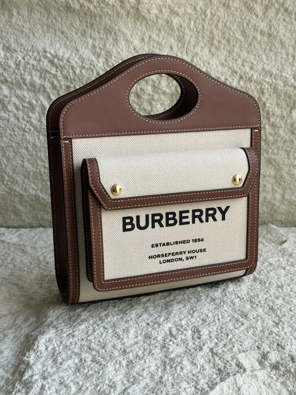 Burburry bag Lilly Onlines