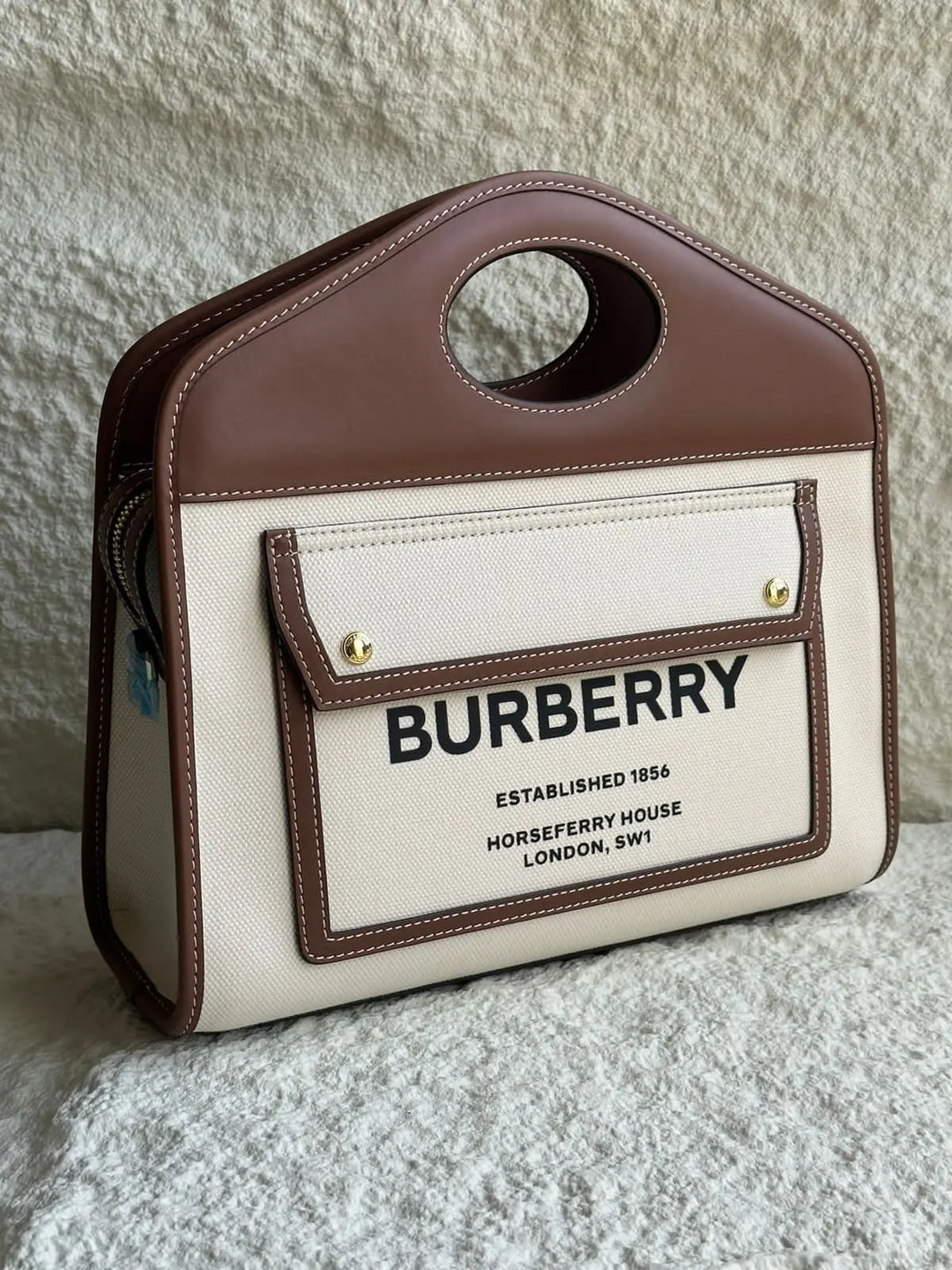 Burburry bag Lilly Onlines