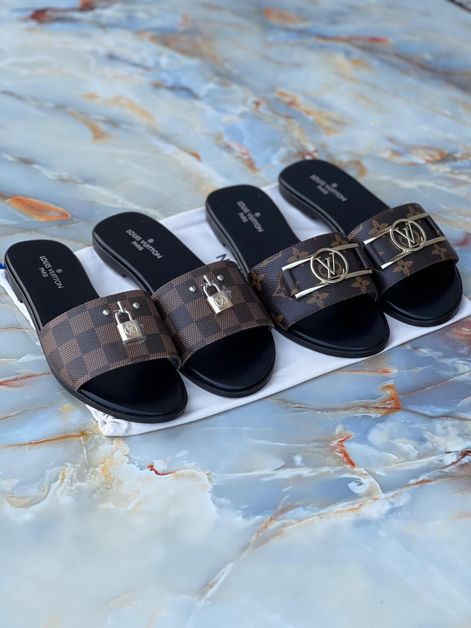 Ladies flats Lilly Onlines