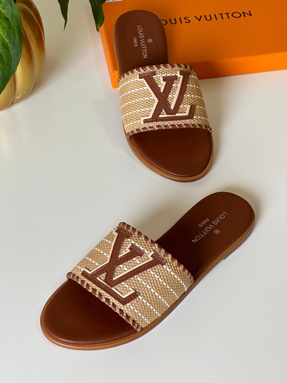 Ladies flats Lilly Onlines