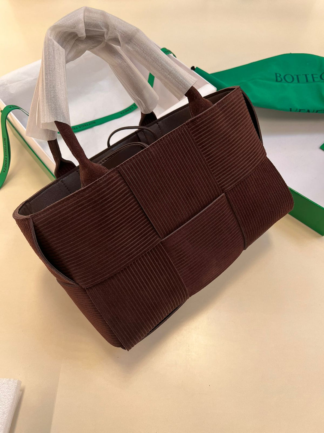 Ladies Bottega bags Lilly Onlines
