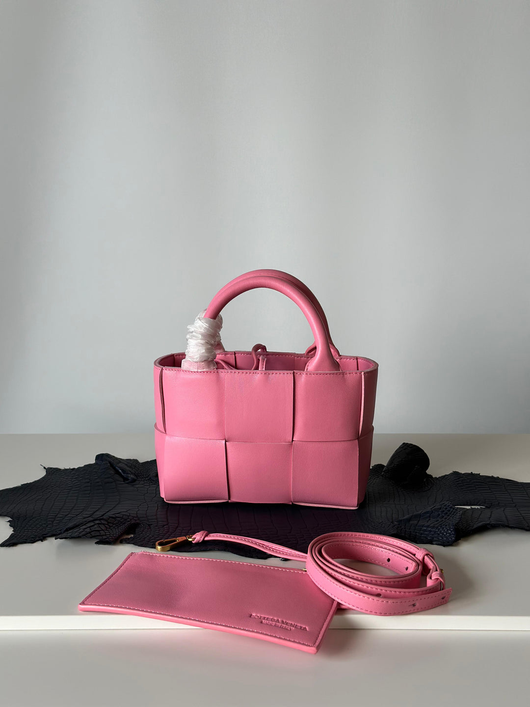 Ladies Bottega bags Lilly Onlines