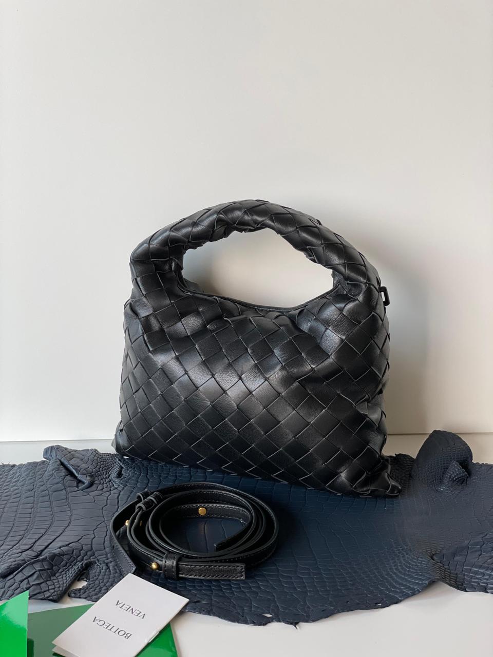 Ladies Bottega bags Lilly Onlines