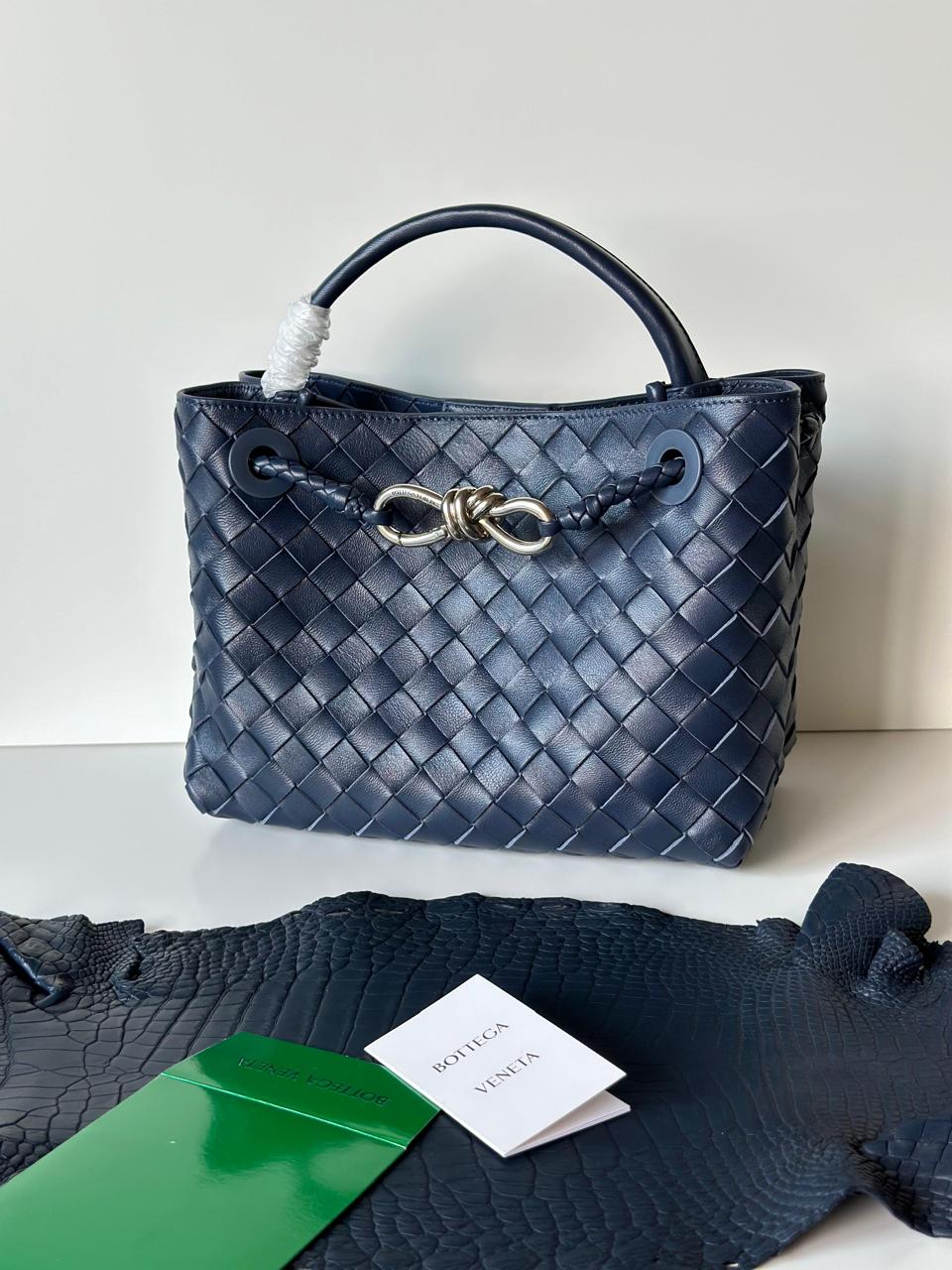 Ladies Bottega bags Lilly Onlines