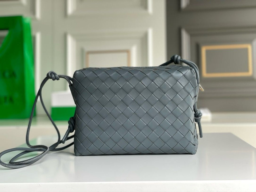 Ladies Bottega bags Lilly Onlines