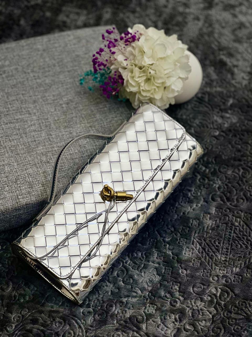 Ladies Bottega bags Lilly Onlines