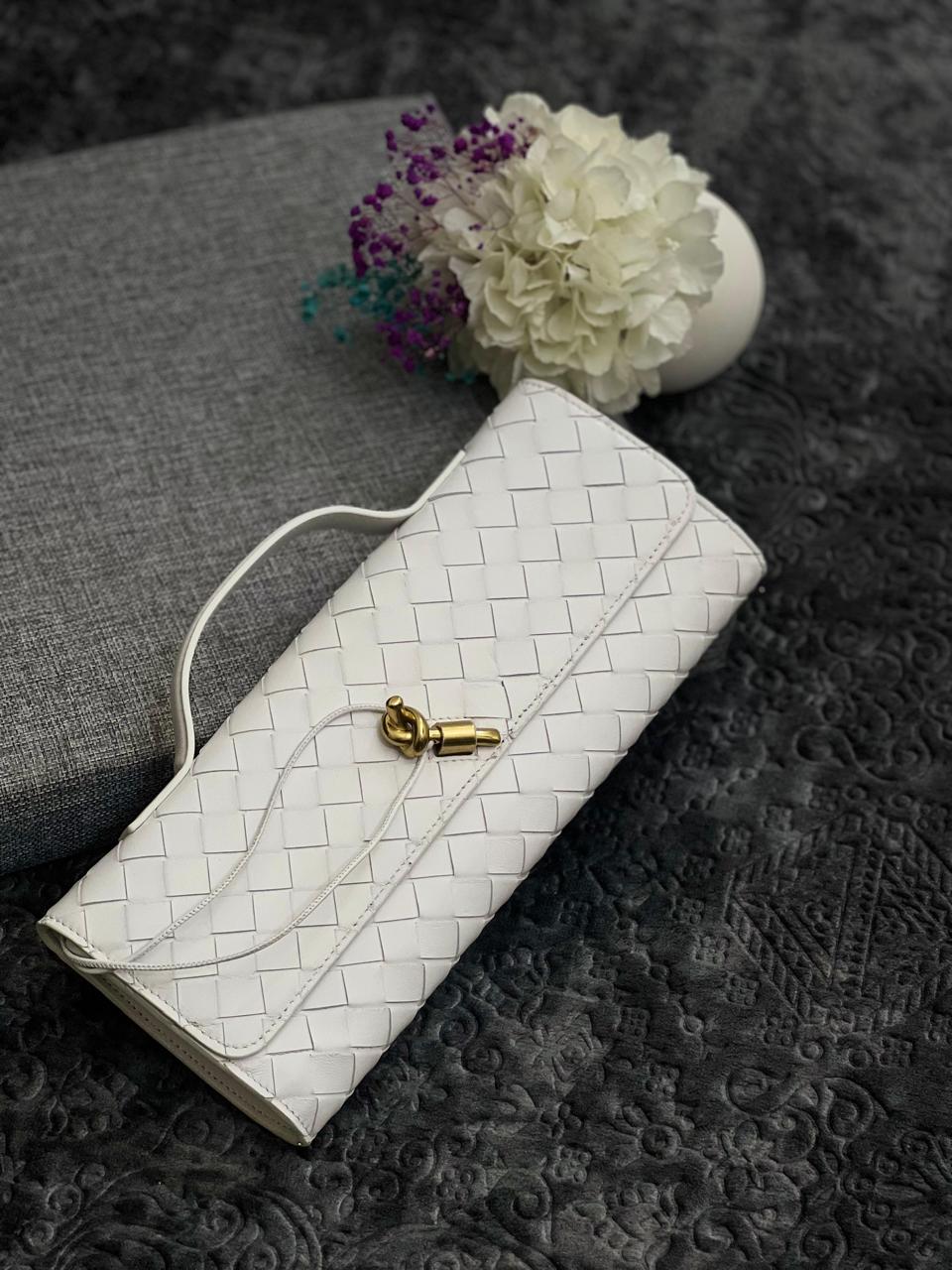 Ladies Bottega bags Lilly Onlines