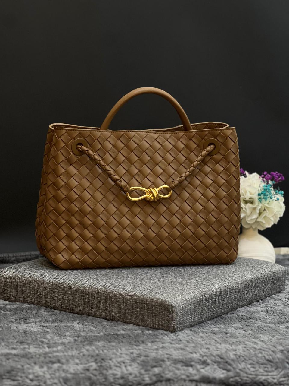 Ladies Bottega bags Lilly Onlines