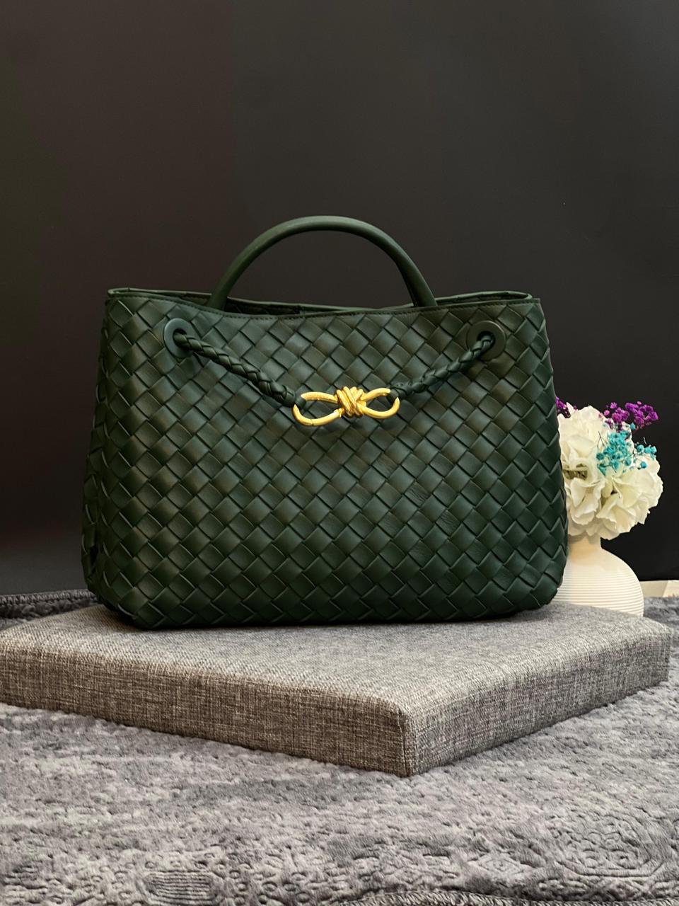 Ladies Bottega bags Lilly Onlines