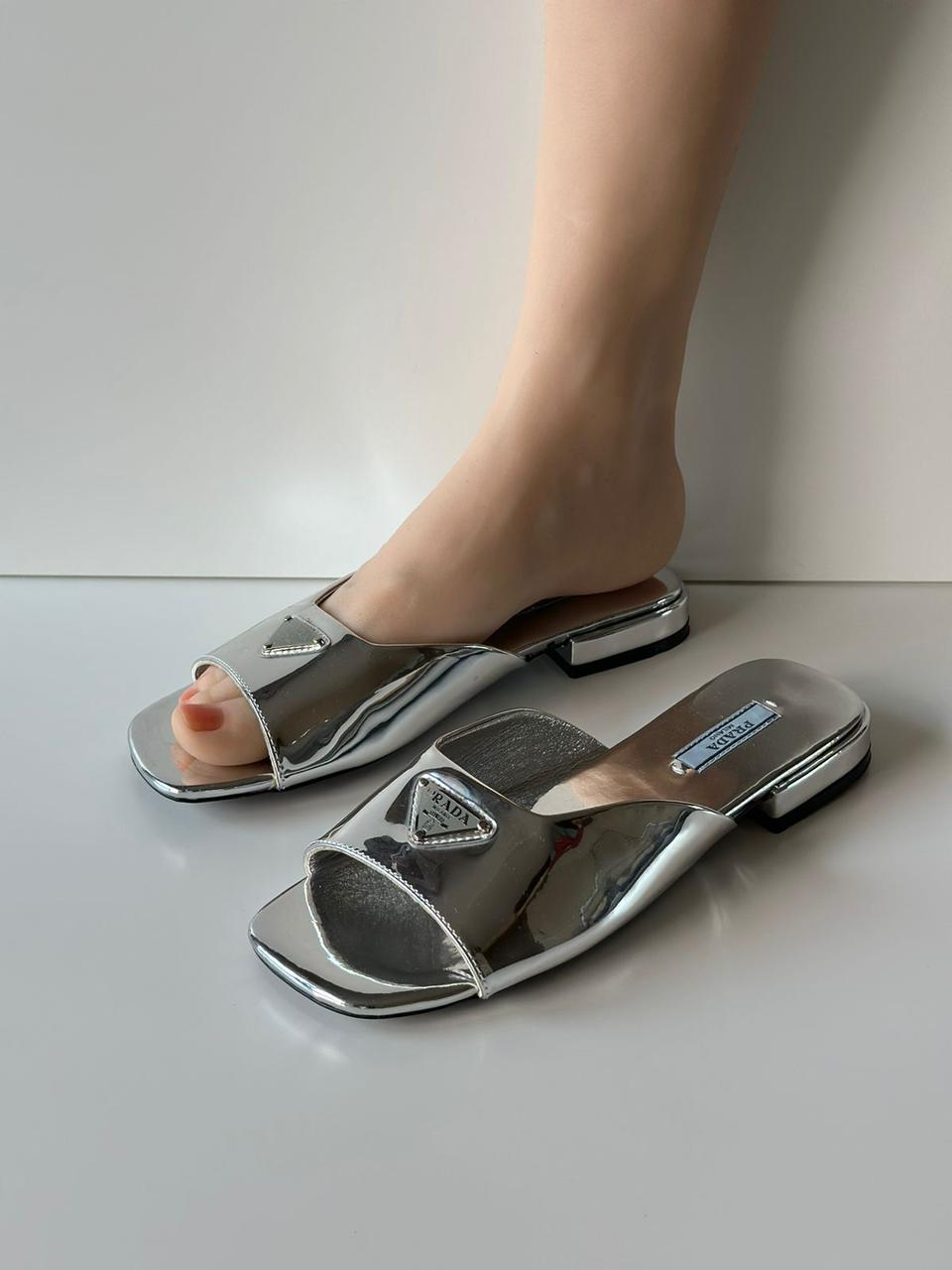 Ladies flats Lilly Onlines