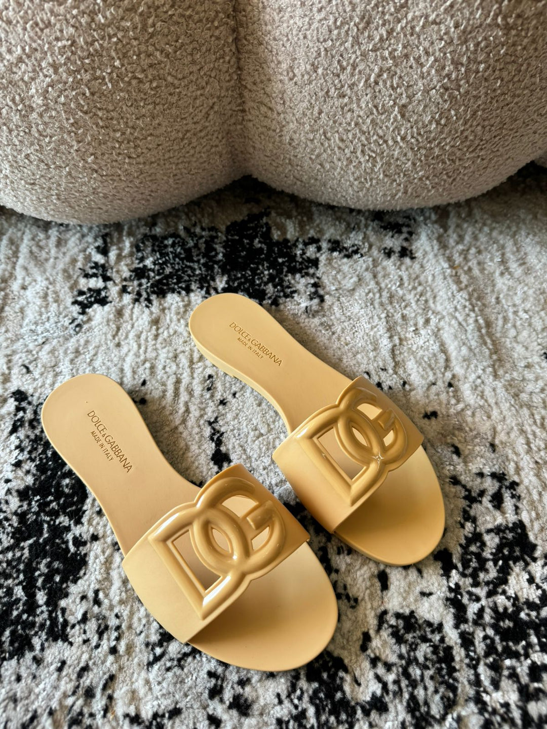 Ladies flats Lilly Onlines