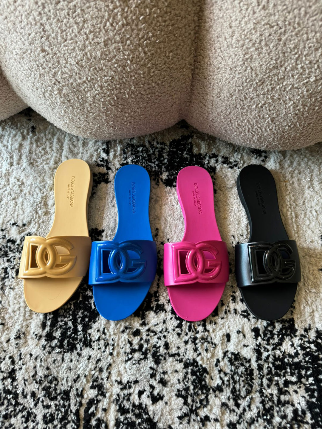 Ladies flats Lilly Onlines