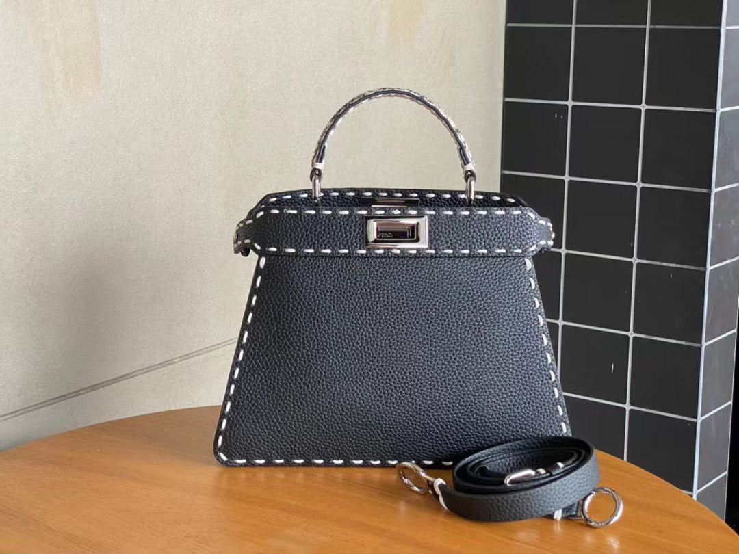 Ladies Fendi bags Lilly Onlines