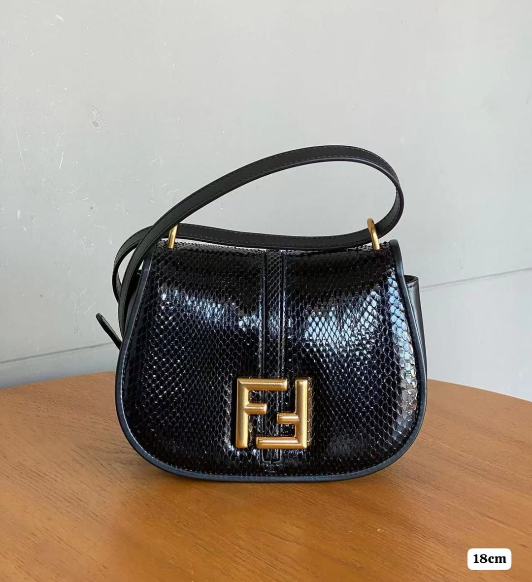 Ladies Fendi bags Lilly Onlines