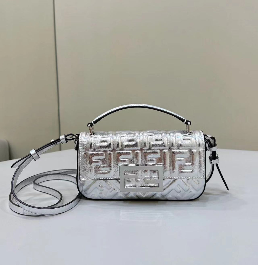 Ladies Fendi bags Lilly Onlines
