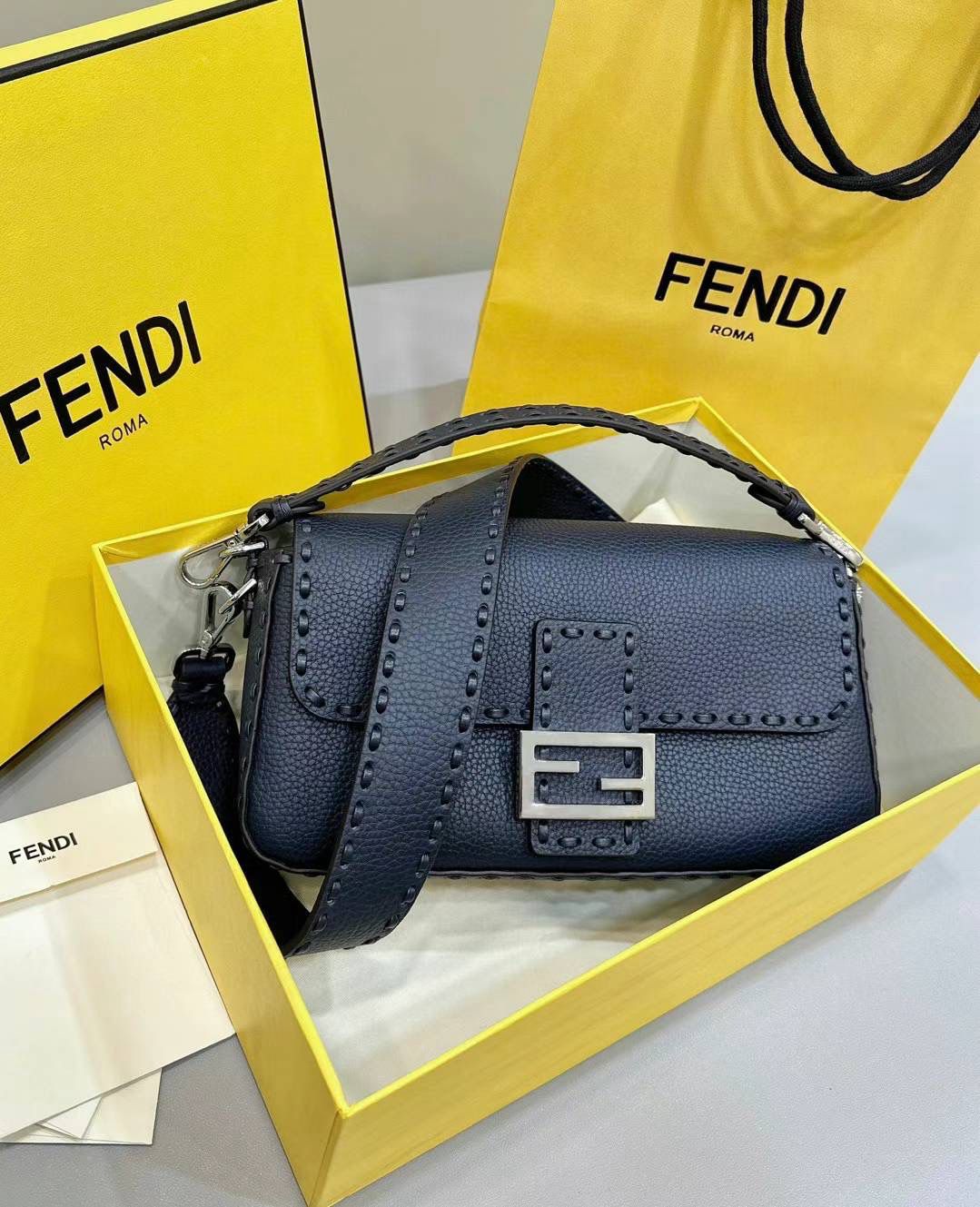 Ladies Fendi bags Lilly Onlines