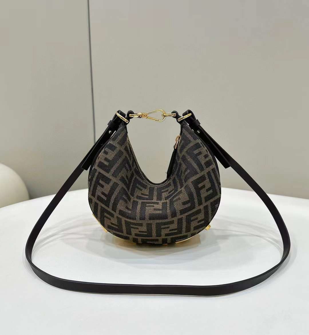 Ladies Fendi bags Lilly Onlines