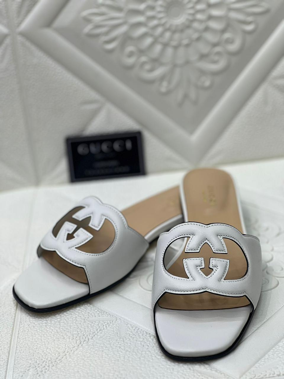Ladies flats Lilly Onlines