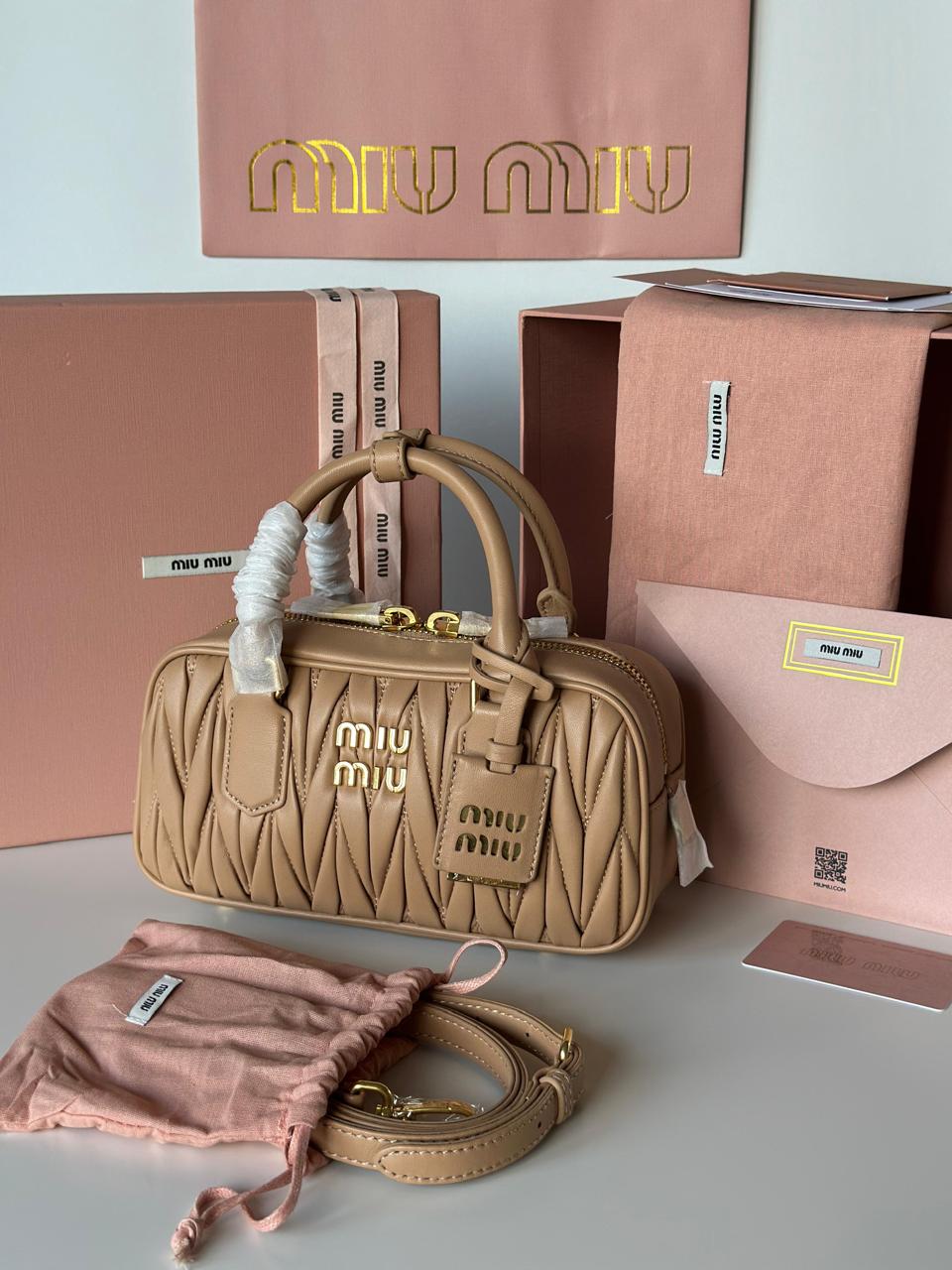 Ladies MIU MIU bags Lilly Onlines