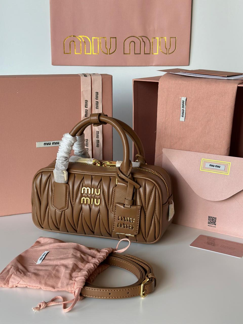 Ladies MIU MIU bags Lilly Onlines