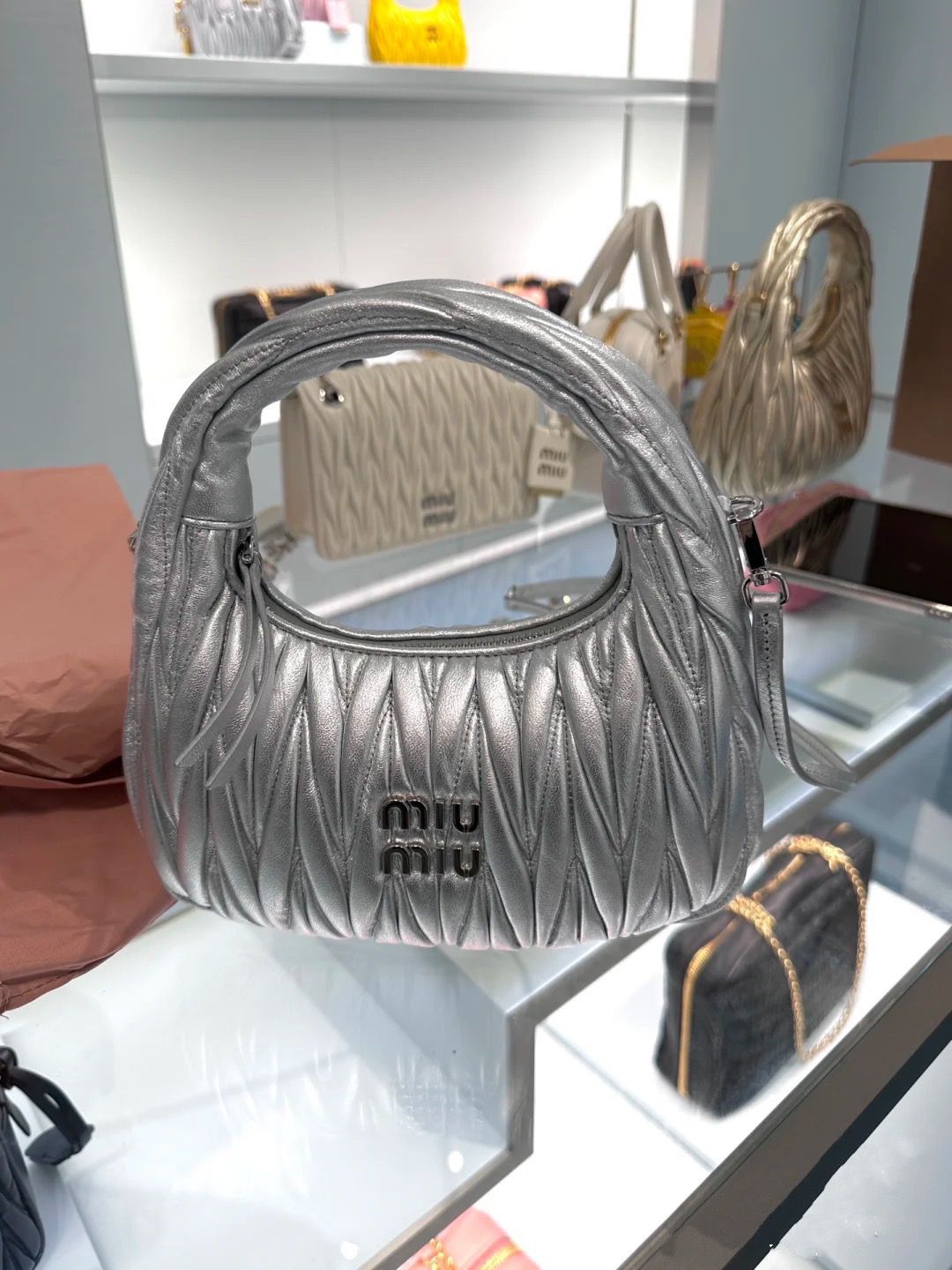 Ladies MIU MIU bags Lilly Onlines