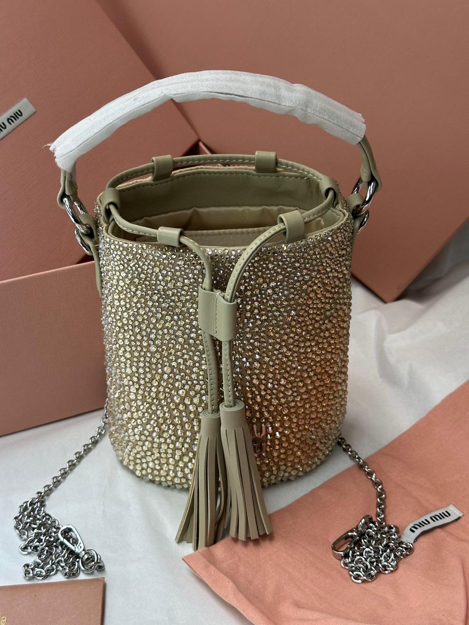 Ladies MIU MIU bags Lilly Onlines