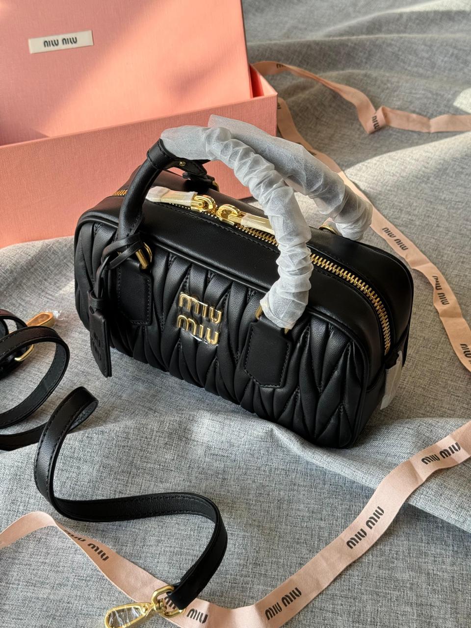 Ladies MIU MIU bags Lilly Onlines