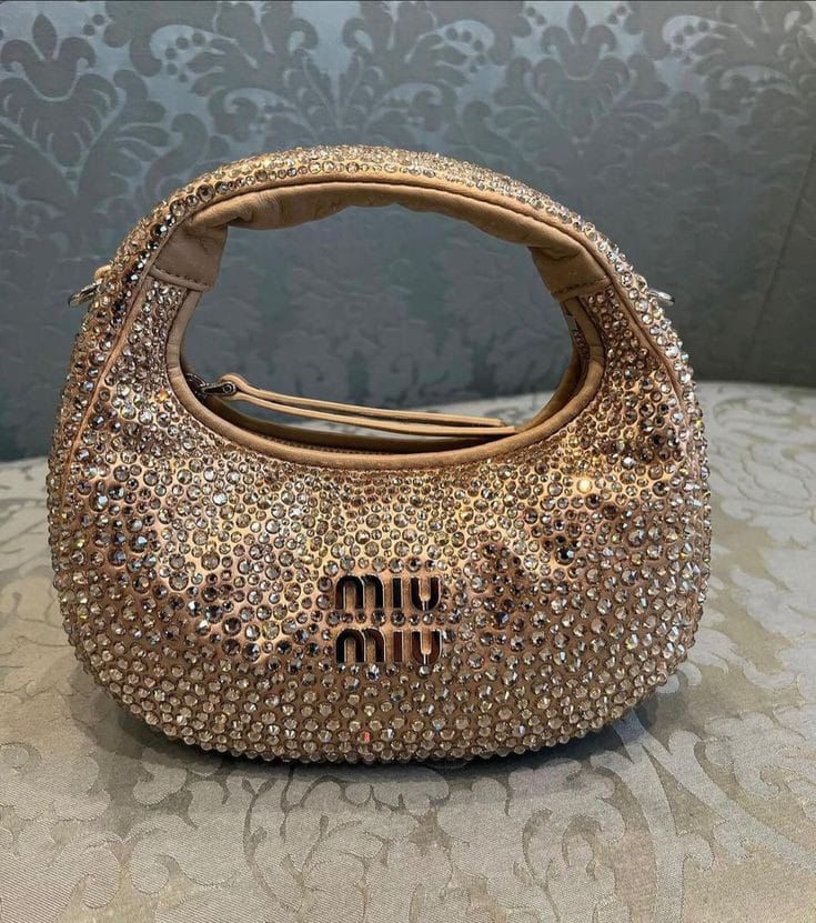 Ladies MIU MIU bags Lilly Onlines