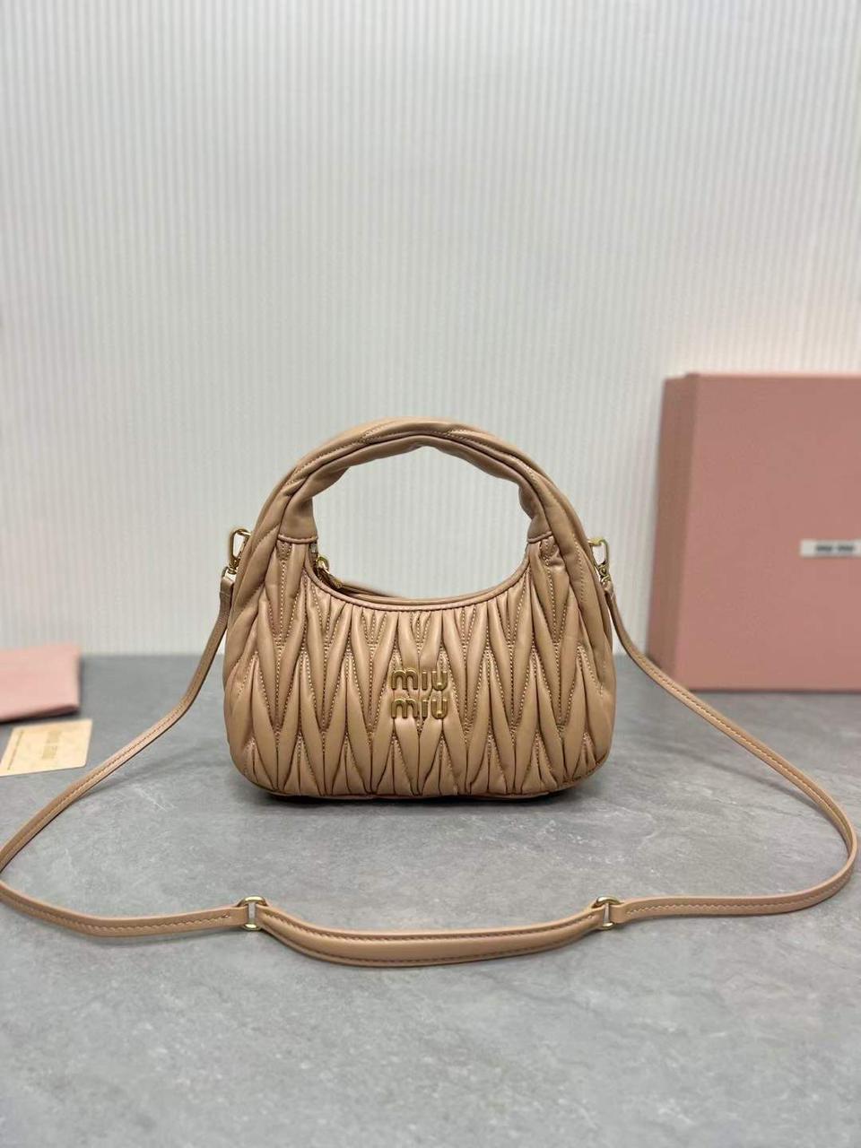 Ladies MIU MIU bags Lilly Onlines