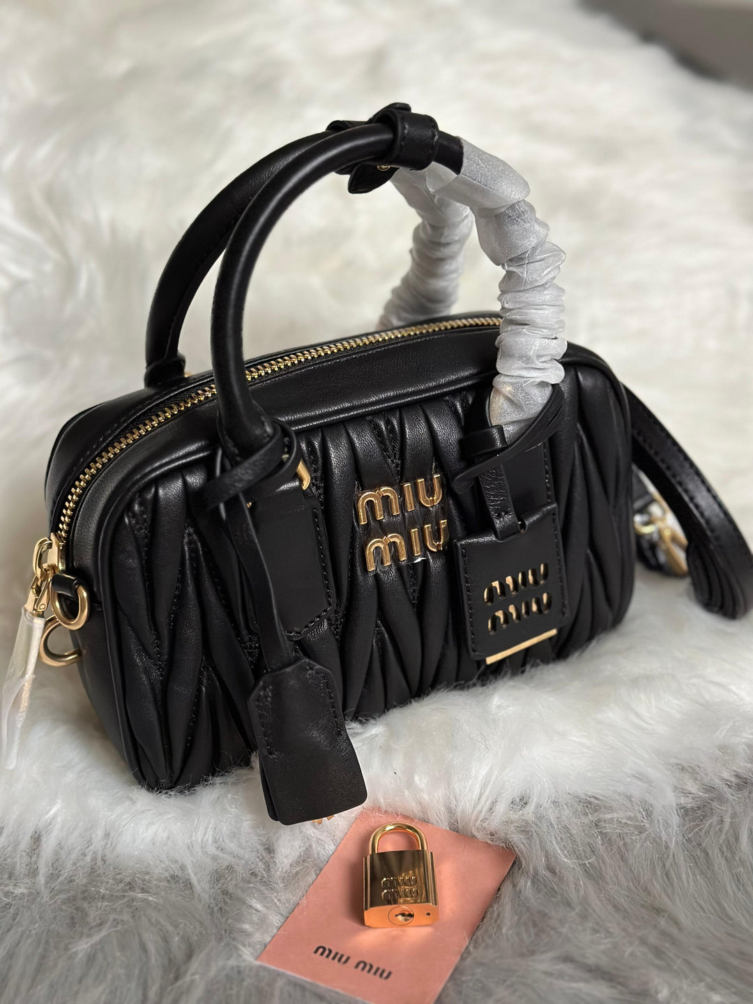 Ladies MIU MIU bags Lilly Onlines