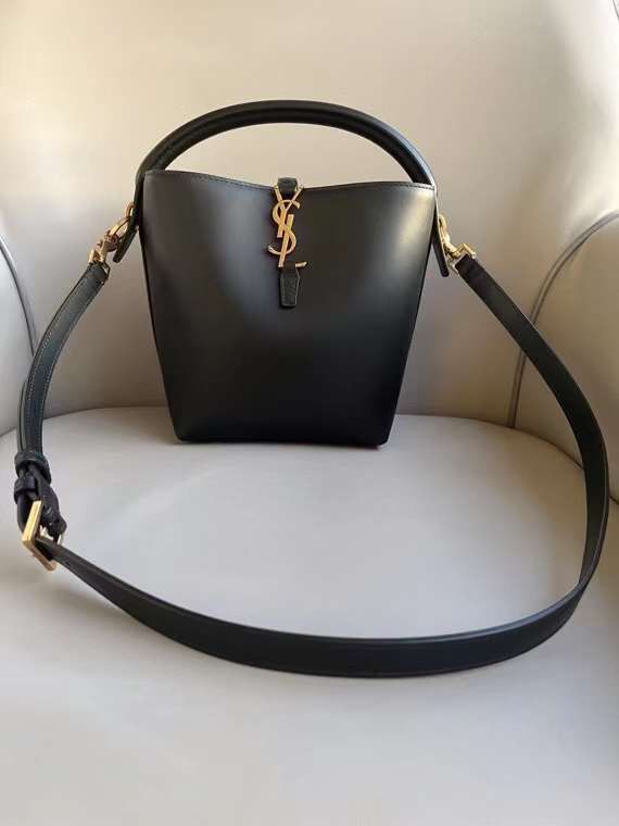Ladies YSL bags Lilly Onlines