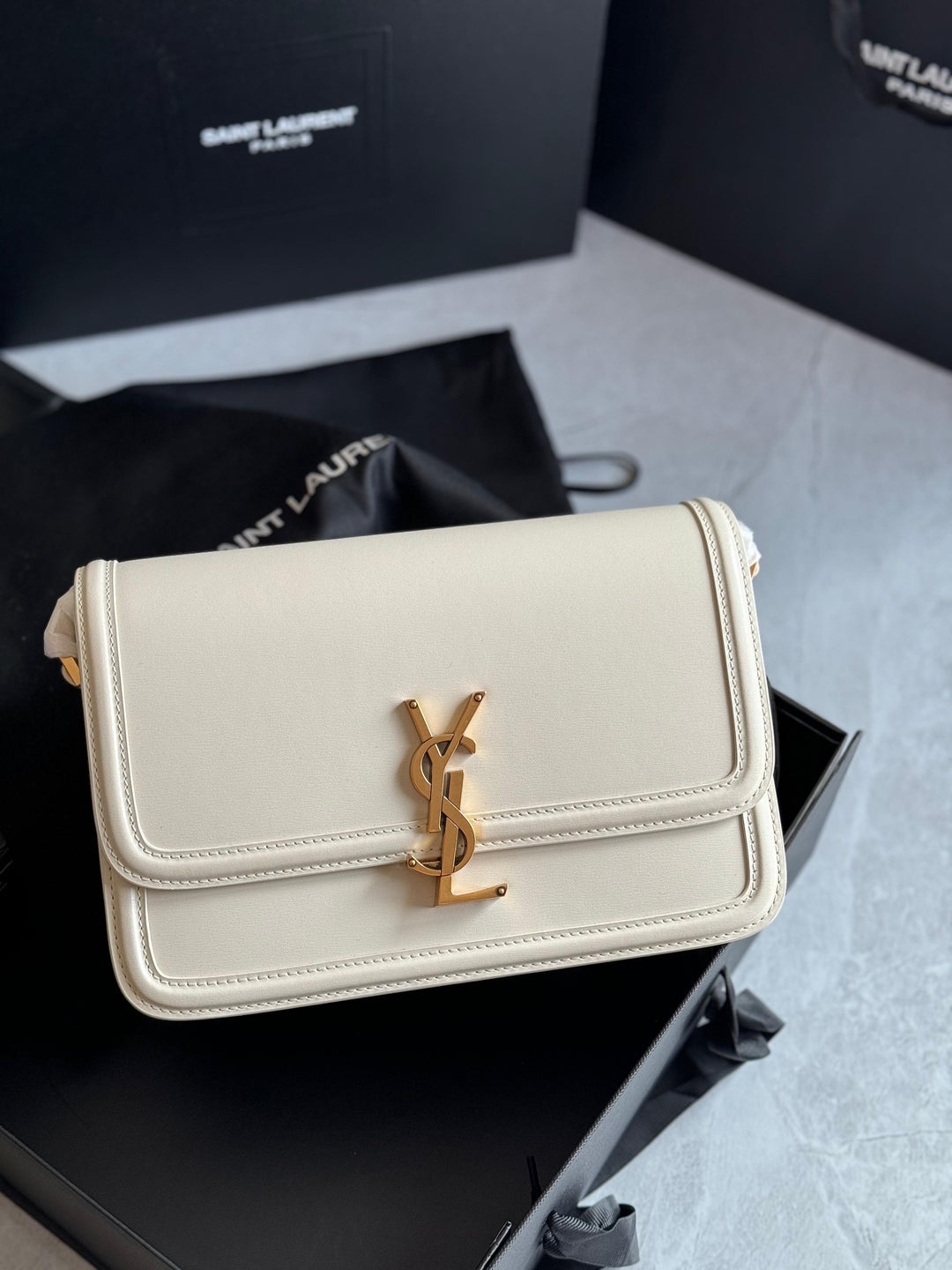 Ladies YSL bags Lilly Onlines
