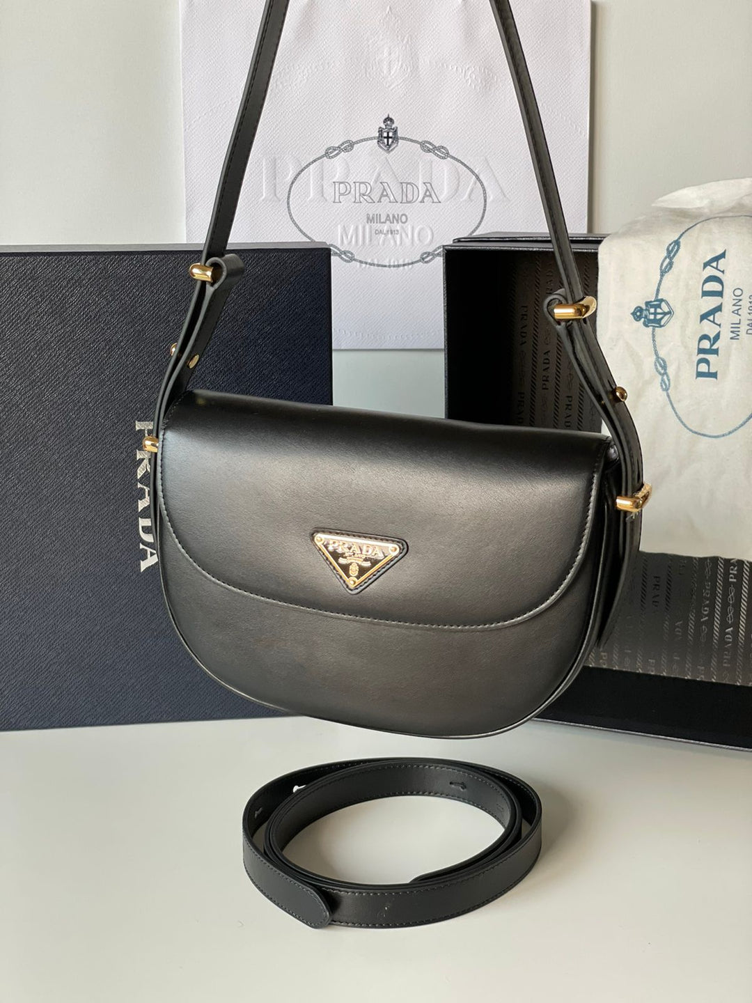 Ladies Prada bags Lilly Onlines