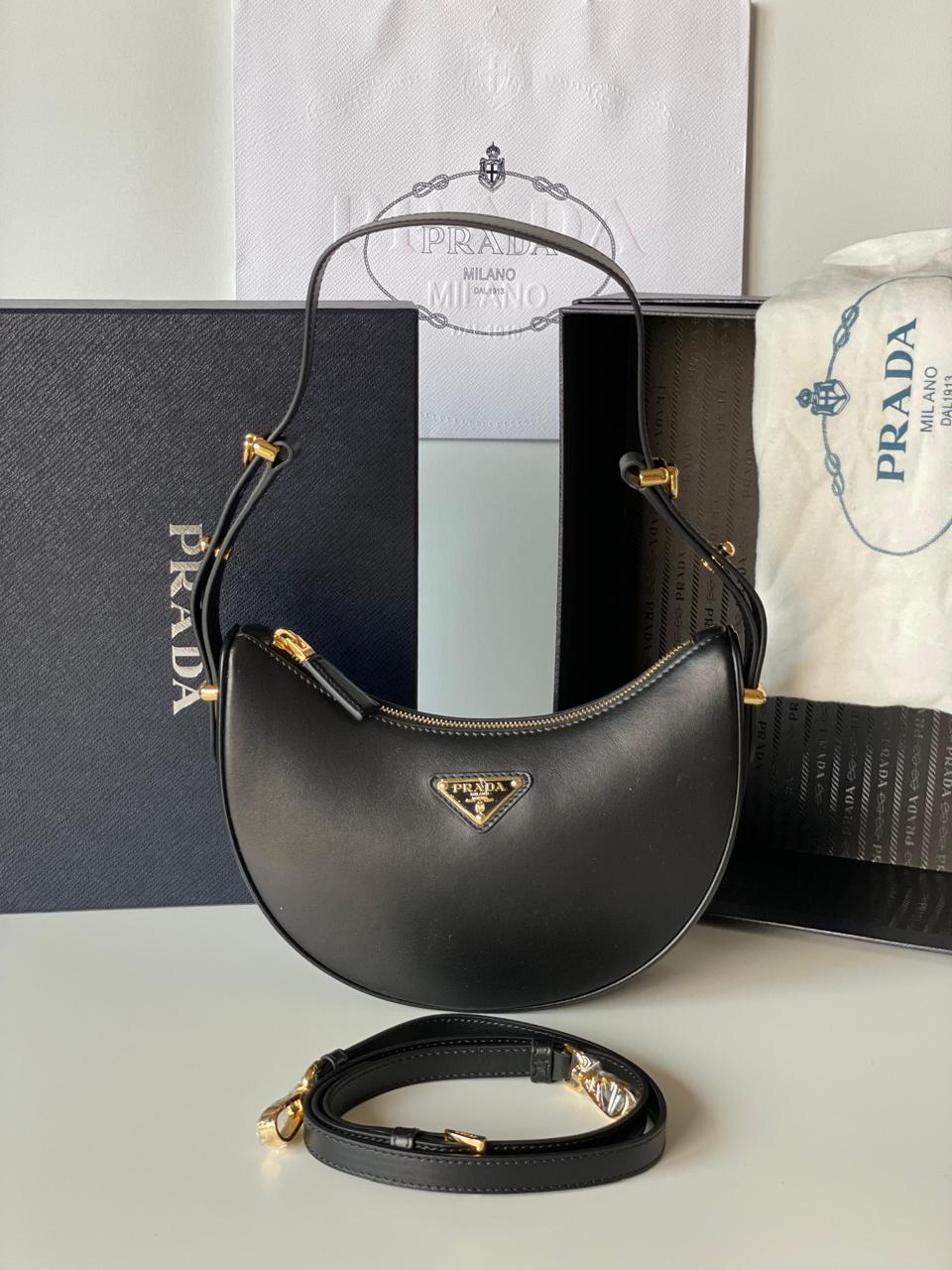 Ladies Prada bags Lilly Onlines