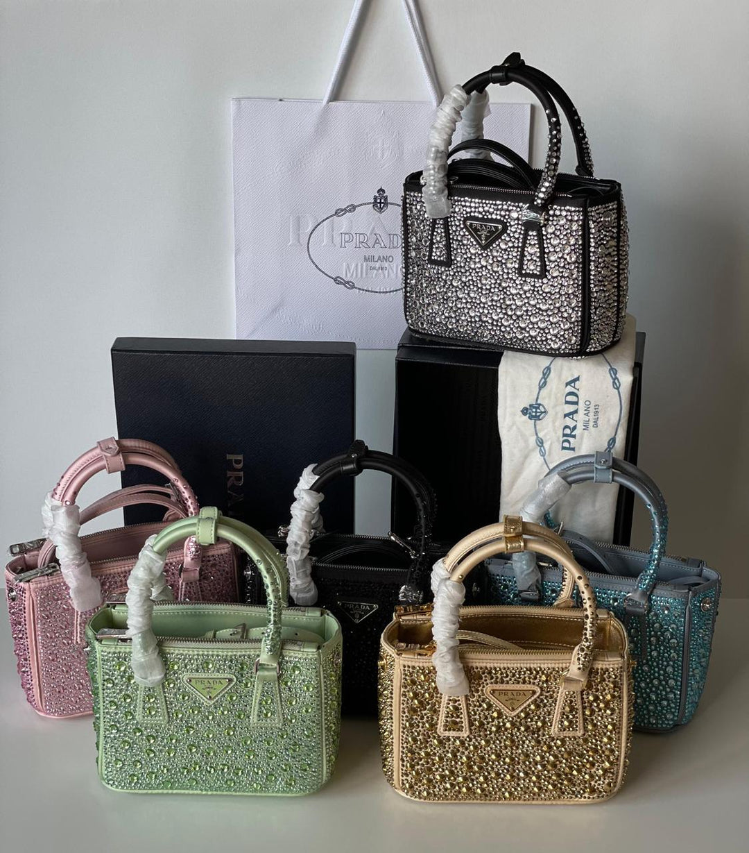 Ladies Prada bags Lilly Onlines