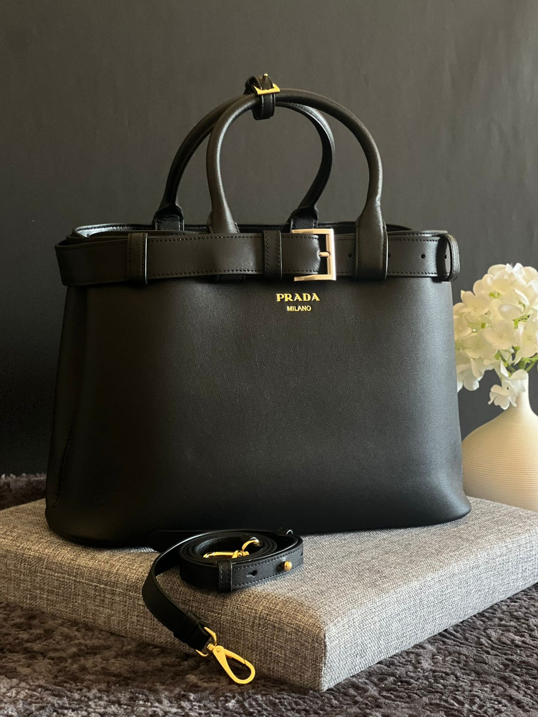 Ladies Prada bags Lilly Onlines