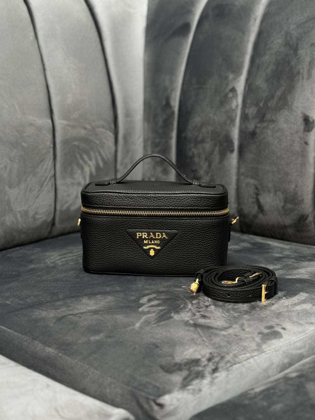Ladies Prada bags Lilly Onlines