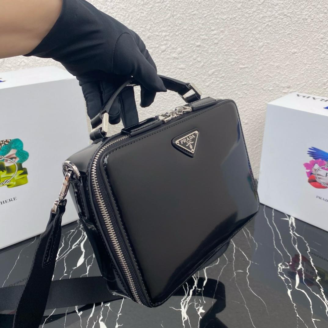 Ladies Prada bags Lilly Onlines