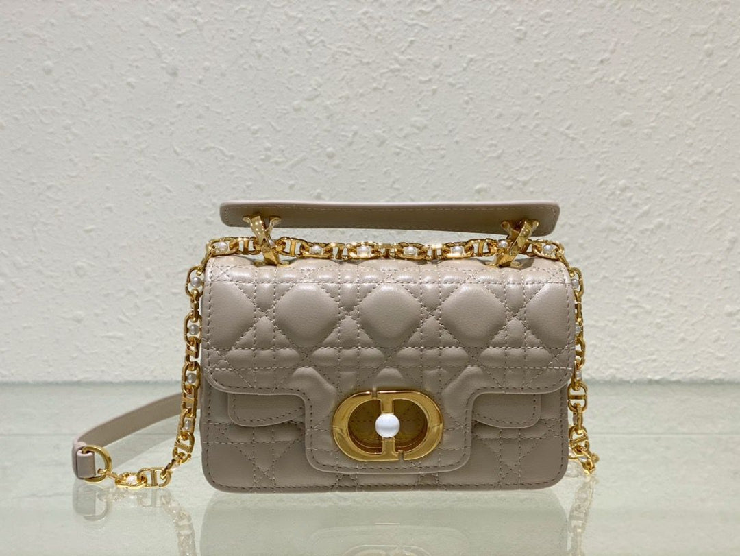 Ladies  Dior bags Lilly Onlines
