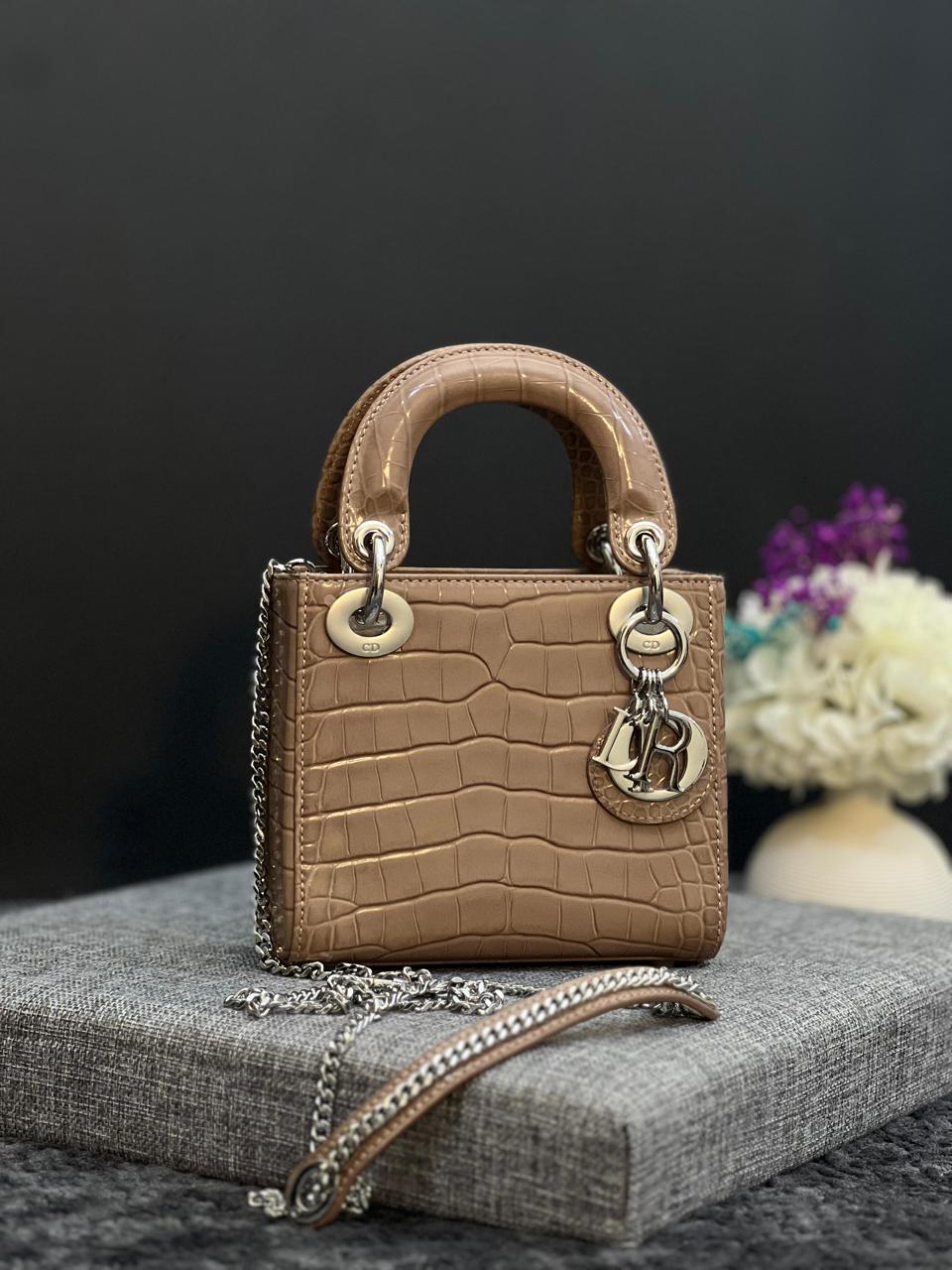 Ladies  Dior bags Lilly Onlines
