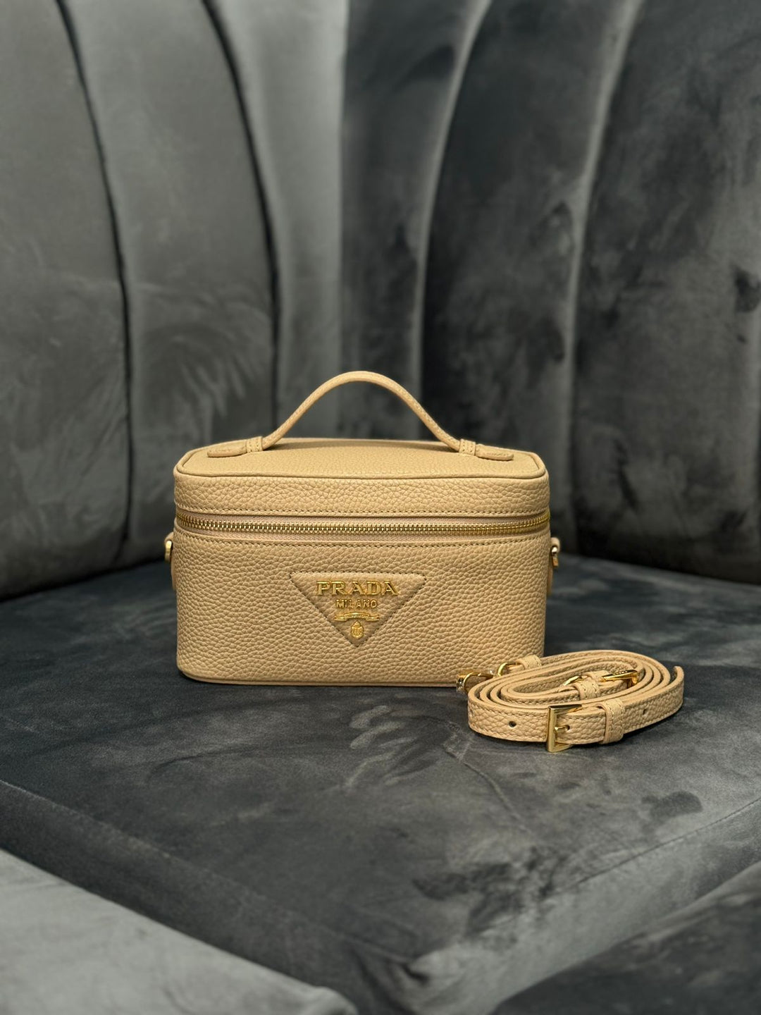 Ladies Prada bags Lilly Onlines