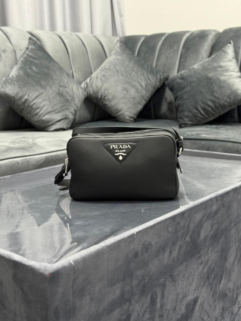 Ladies Prada bags Lilly Onlines