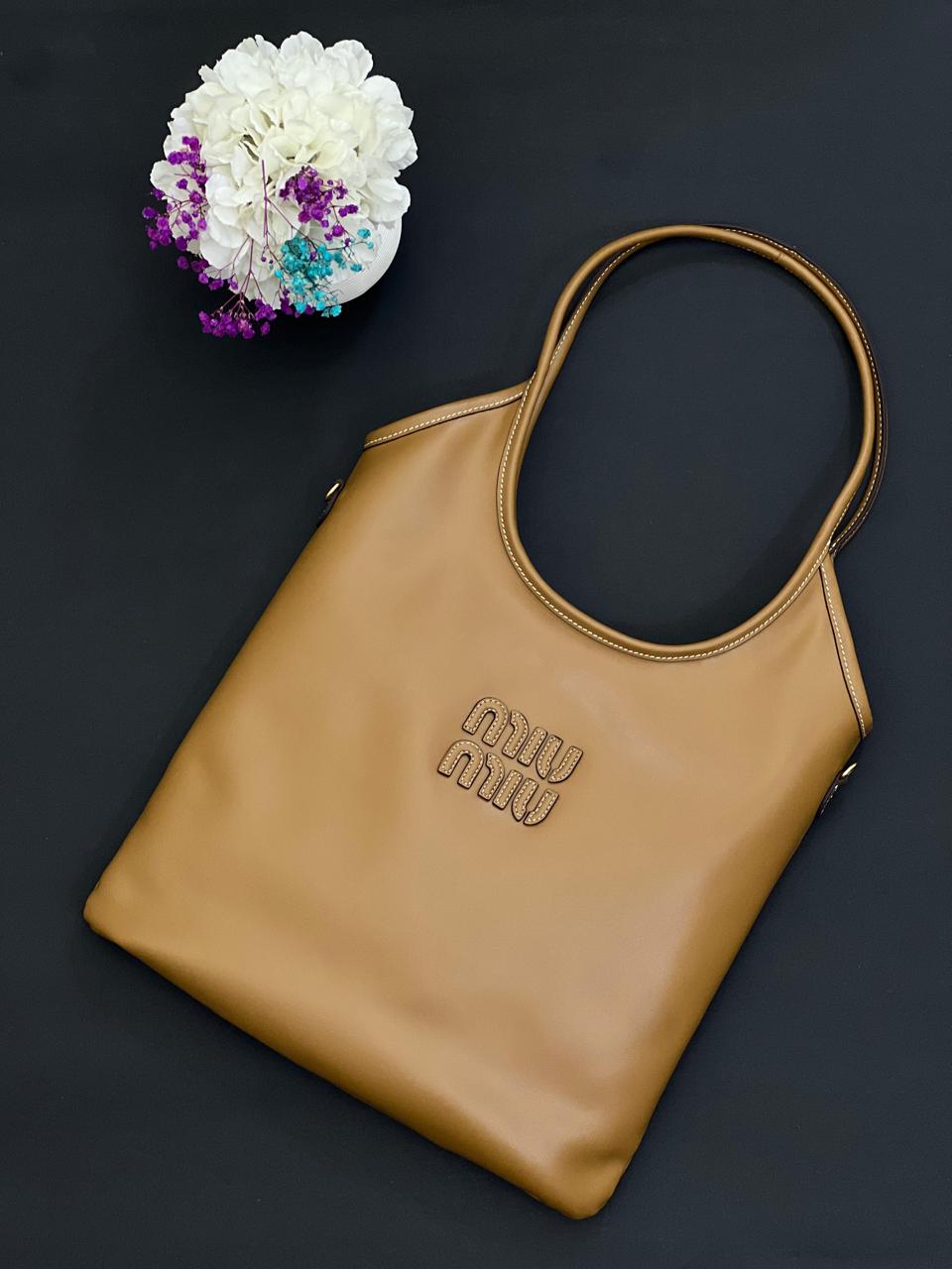 Ladies Prada bags Lilly Onlines