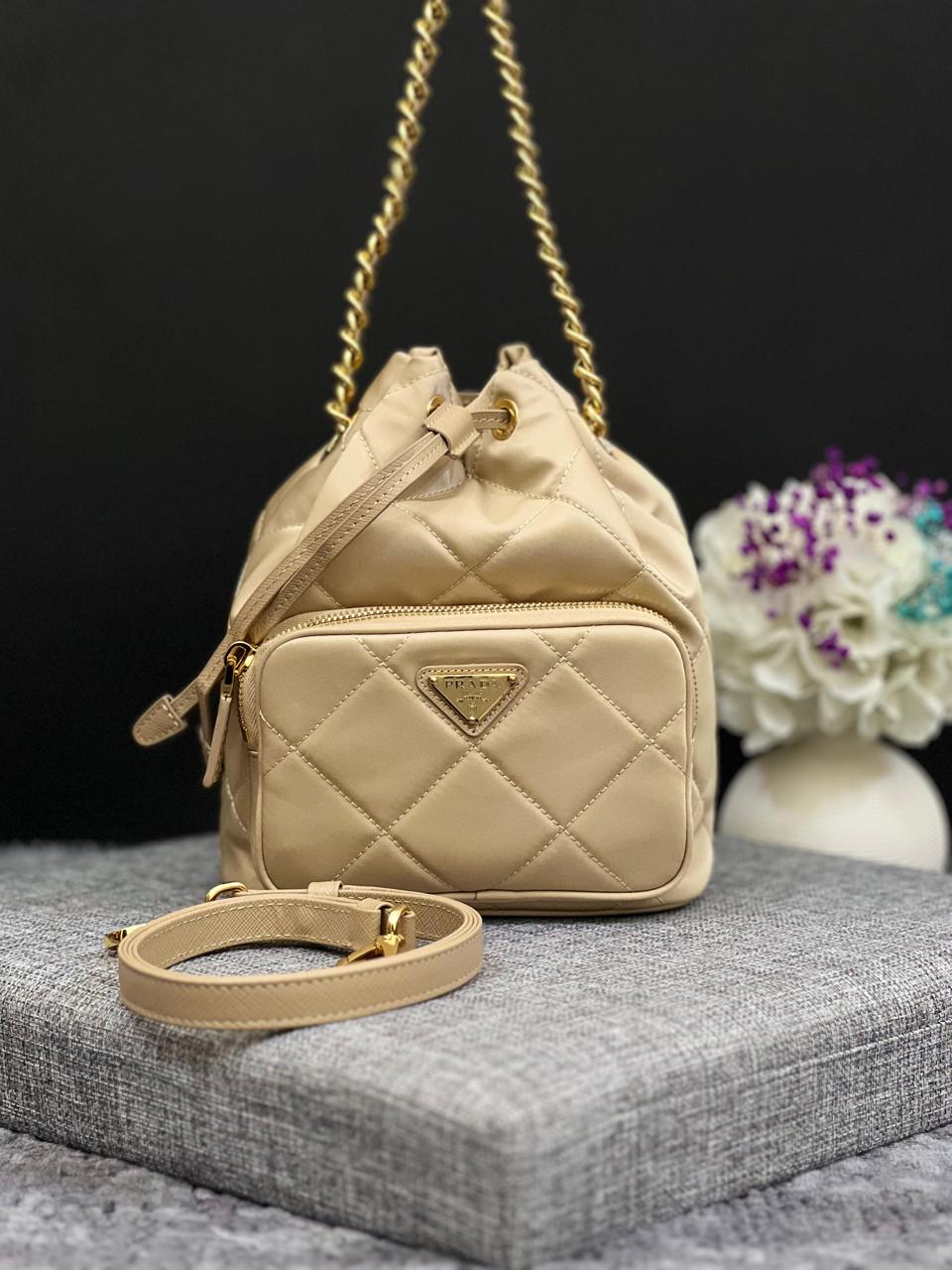 Ladies Prada bags Lilly Onlines