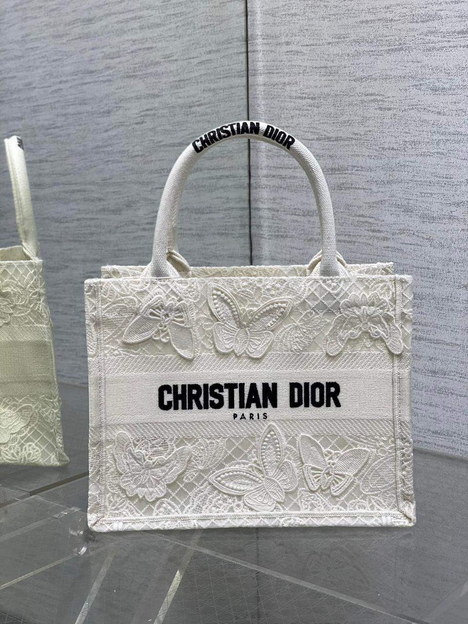 Ladies  Dior bags Lilly Onlines