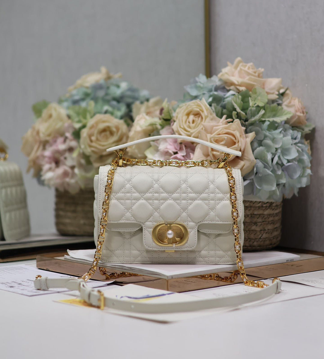 Ladies  Dior bags Lilly Onlines