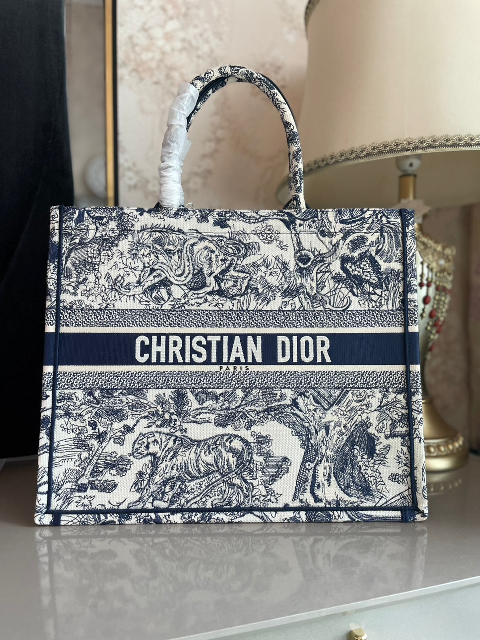 Ladies  Dior bags Lilly Onlines
